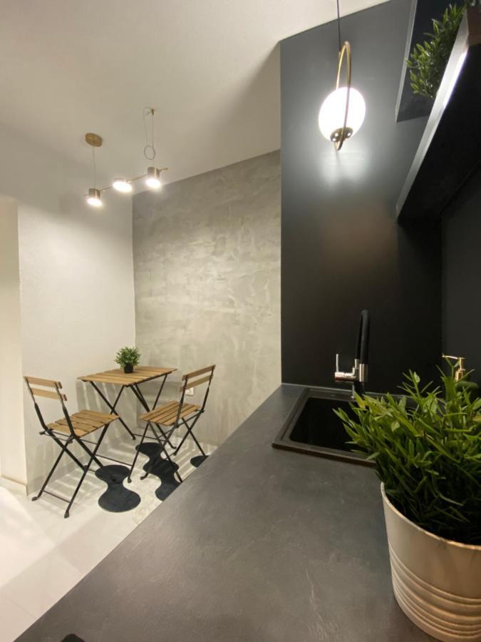 Wild Pear Old Town Boutique Accommodation Ohrid Exteriör bild